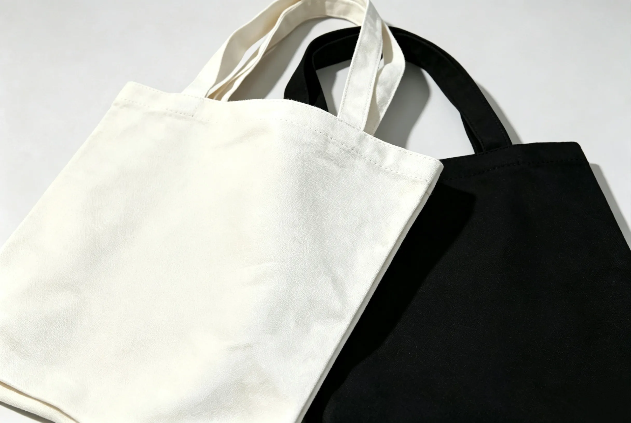 Canvas tote bag material cutting sample made by ZINGCUT vibrating knife cutting machine
