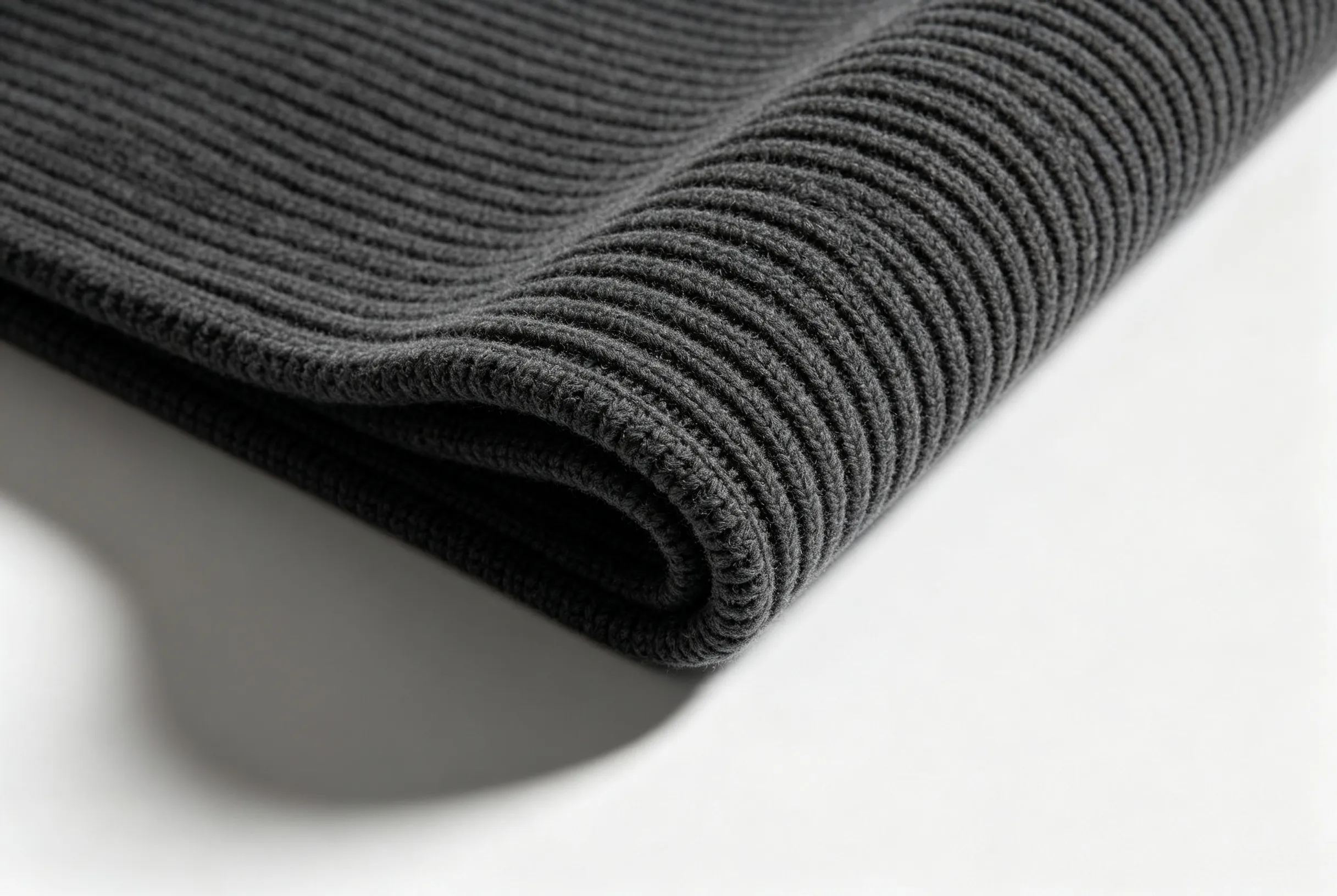 ZINGCUT knitted fabric cutting sample, elastic upholstery textile for sofa covers, burr‑free cutting, prevent yarn unraveling and fabric stretching