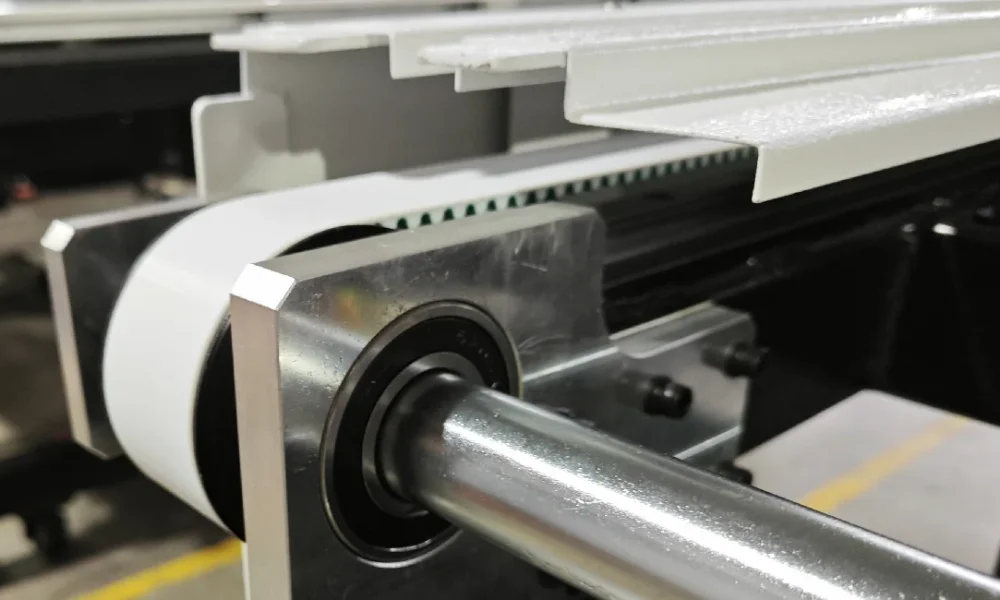 ZINGCUT hidden enclosed safety drive for dust prevention and operational safety